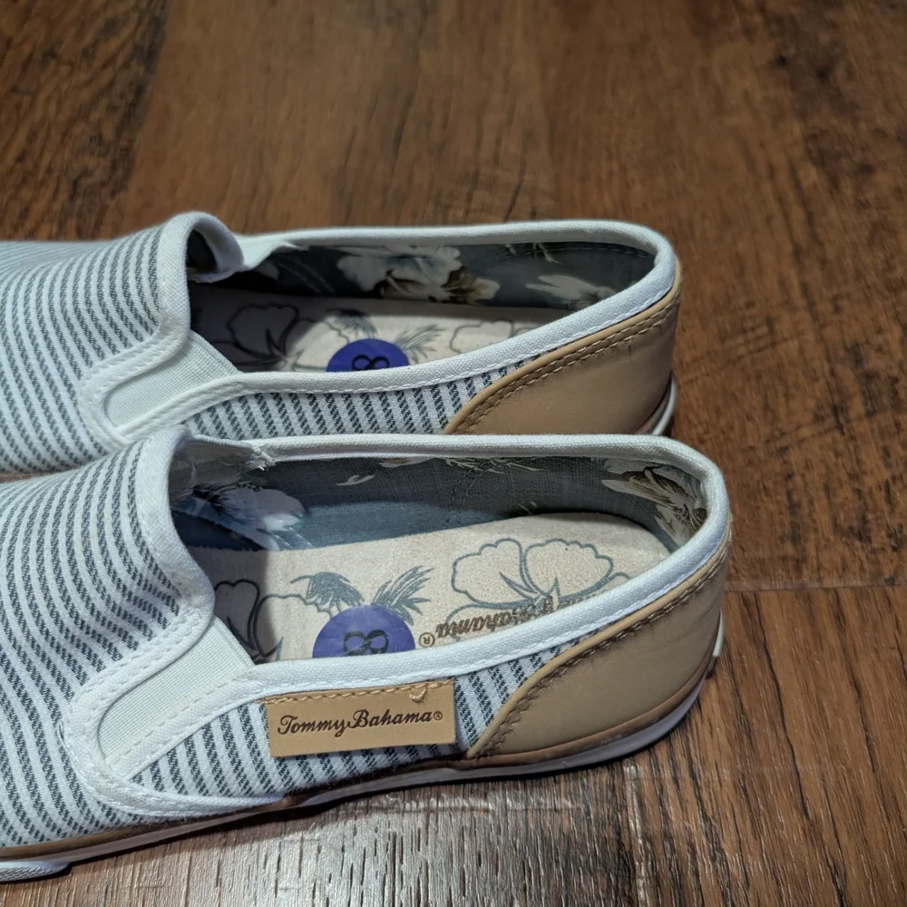 Tommy Bahama Women's Striped‎ Canvas Slip-On Sneakers 8.5